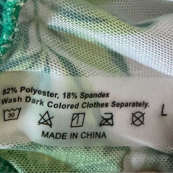 Tropical Ruffle Hem Cover Up, Size Large - Picture 10 of 13